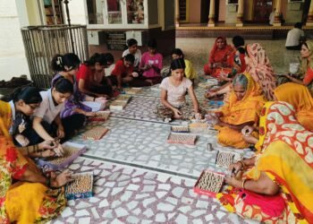 बीकानेर: नवलेश्वर मठ में गूंज रहा ‘हर-हर महादेव’, सवा लाख पार्थिव शिवलिंग निर्माण का अनुष्ठान जारी