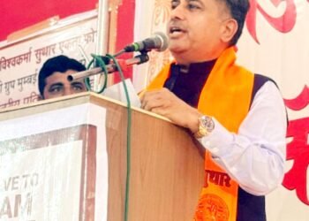 भामाशाह नरसी कुलरिया ने सुथार समाज में जरुरतमंद विद्यार्थियों को शिक्षा हेतु 51 लाख रुपए के बजट की घोषणा की, देखें वीडियो