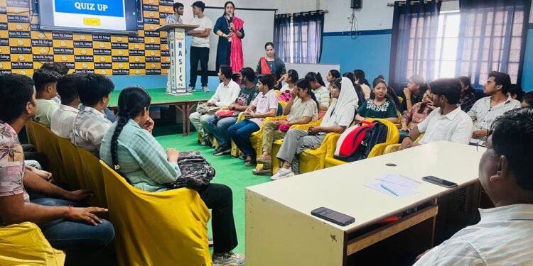 बेसिक पी.जी. कॉलेज में कॉमर्स क्लब द्वारा बिजनेस क्विज का आयोजन