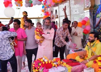 श्रीमद्भागवत कथा में जन्मे श्रीकृष्ण, जय कन्हैयालाल की से गूंजा पांडाल,सत्य की साधना से ही श्रीकृष्ण की प्राप्ति संभव : धर्मेश महाराज