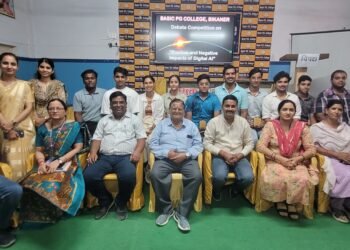 बेसिक पी.जी. कॉलेज में डिजिटल एआई पर वैचारिक मंथन, वाद-विवाद में दिखी तर्क की धार