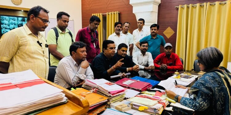 संगठन की बीकानेर इकाई ने कड़ी कार्रवाई व पत्रकार सुरक्षा कानून लागू करने की मांग को लेकर सौंपा ज्ञापन