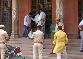 बीकानेर । बीडीए पर मनमानी का आरोप,गंगाथियेटर के लगाया जबरन ताला