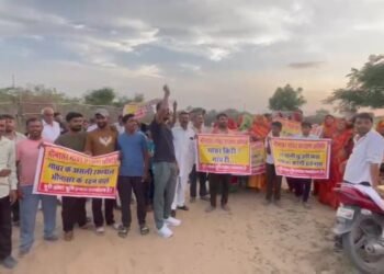 भीनासर गोचर भूमि विवाद पर दूसरे दिन भी जारी रहा धरना