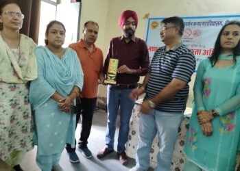 “एम.एस. कॉलेज में नशे के दुष्प्रभाव पर व्याख्यान, छात्राओं ने ली नशा मुक्ति की शपथ