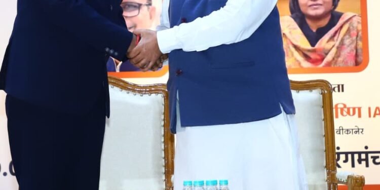 वंदे भारत रेल व रेलवे ट्रैक विस्तार पर बीकानेर व्यापार उद्योग मण्डल ने केंद्रीय कानून मंत्री अर्जुनराम मेघवाल का जताया आभार