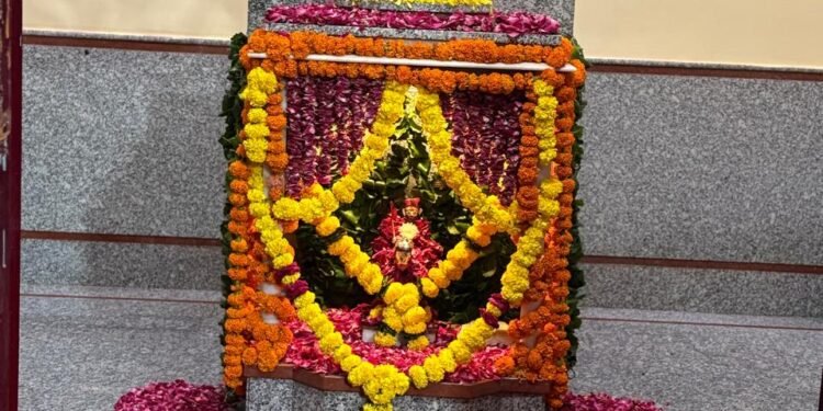 बीकानेर: नत्थूसर बास में बाबा रामदेव जी की दशमी पर महाआरती और भंडारा