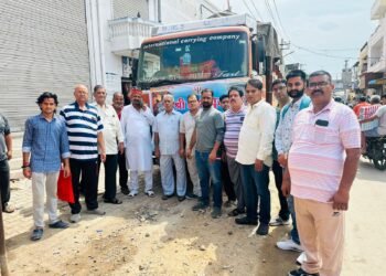 आशापुरा भंडारा सेवा समिति ट्रस्ट पोकरण का दल मैया तेरी जय बोलेंगे के उद्घोष के साथ रवाना हुए