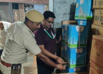 नोखा में निरीक्षण एवं नमूनीकरण की कारवाई में 1920 लीटर बाबा घी सीज