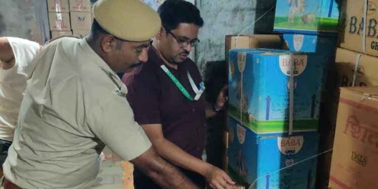 नोखा में निरीक्षण एवं नमूनीकरण की कारवाई में 1920 लीटर बाबा घी सीज