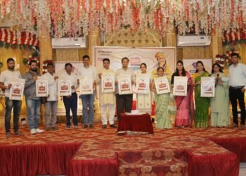 कहानी सफलता की: 101 हुनरमंदों ने दिखाया हुनर सीजन 3 में हुनर, 52 को मिला उत्कृष्ट कला सम्मान, बीकानेर कला महोत्सव के लोगो का हुआ विमोचन, पढ़ें ख़बर