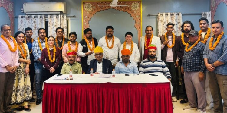 बीकानेर जिला नेटबॉल संघ के चुनाव हुए सम्पन्न निशा लिम्बा बनी सचिव , अध्यक्ष के पद पर प्रेम चौधरी , कोषाध्यक्ष के पद पर प्रभाकर गहलोत