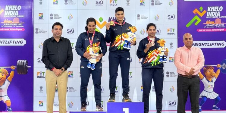खेलो इंडिया यूनिवर्सिटी गेम्स-2025: तीसरे दिन वेटलिफ्टिंग में दिखा रोमांच, खिलाड़ियों ने किया शानदार प्रदर्शन