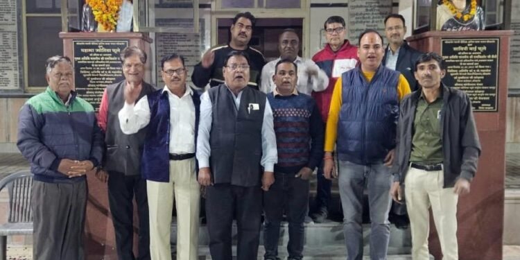 महात्मा ज्योतिबा फुले की 135वीं पुण्यतिथि पर माली समाज ने दी श्रद्धांजलि