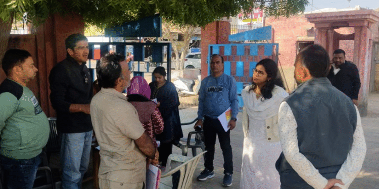 बीकानेर पूर्व: SDM महिमा कसाना का विद्यालयों में औचक निरीक्षण