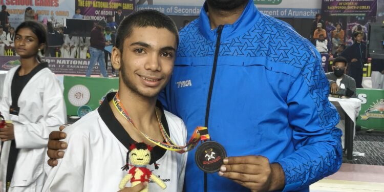 69 वीं राष्ट्रीय ताइक्वांडो प्रतियोगिता बालक बालिका वर्ग 17 वर्ष में बीकानेर की लाल ने फिर किया कमाल