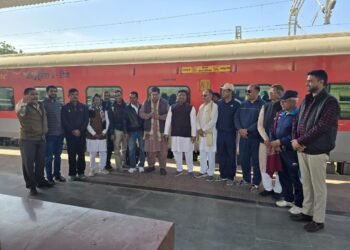 वोट चोर गद्दी छोड़” रैली के लिए बीकानेर से सैकड़ों कांग्रेसजन देहली हुए रवाना