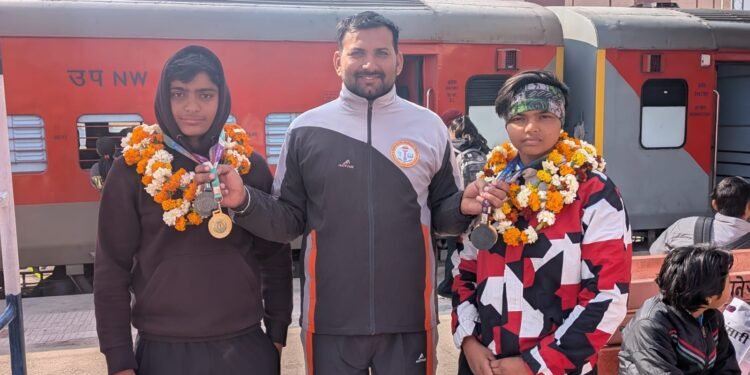 69वीं SGFI प्रतियोगिता में 2 स्वर्ण व 2 कांस्य पदक जीतकर बढ़ाया जिले का मान