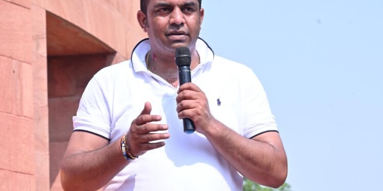 खेल बनाम आयोजन: दानवीर सिंह भाटी की माँग—डॉ. करणी सिंह स्टेडियम को मिले ‘केवल खेल’ की पहचान