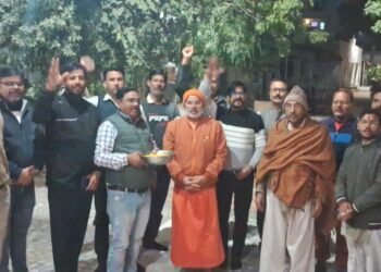 विवेकनाथ बस्ती,नत्थूसर बास में विराट हिन्दू सम्मेलन की तैयारीयां शुरू,घर-घर पंपलेट ओर पीले चावल वितरण एवं प्रभात फेरी के साथ हुआ शुभारम्भ…..