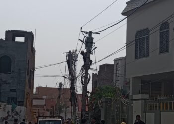 बिजली चोरी रोकने के लिए पुलिस की मदद से बीकेईएसएल ने की कार्रवाई