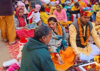 आदर्श विद्या मन्दिर में बसंत पंचमी पर विद्यारम्भ संस्कार व हवन सम्पन्न