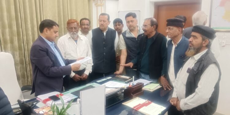 पेड़ों की रक्षा के लिए उतरा अक़लियत समाज, खेजड़ली महापड़ाव में सौंपा समर्थन पत्र