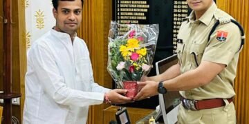 पुलिस अधीक्षक मुदुल कच्छवा का किया अभिनंदन, ट्रस्ट प्रतिनिधियों ने की शिष्टाचार भेंट