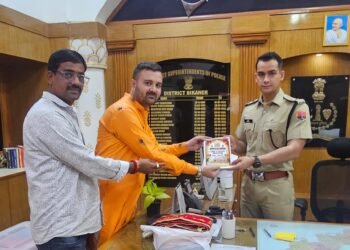 हनुमान जन्मोत्सव को लेकर एसपी से भेंट, 2 अप्रैल के कार्यक्रम के लिए सुरक्षा व्यवस्था का अनुरोध