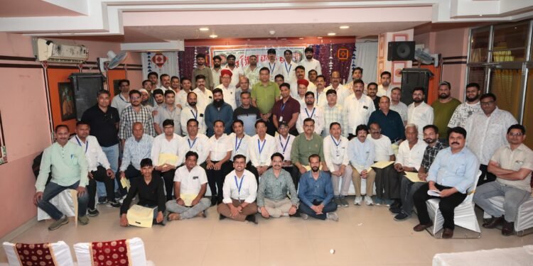 बीकानेर चश्मा विक्रेता संघ का शपथ ग्रहण समारोह भव्य रूप से सम्पन्न