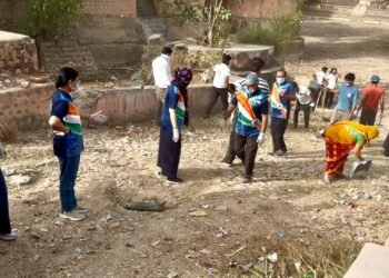 अमृतम् जलम् अभियान” के तहत Hour for Nation ने की तालाब की सफाई